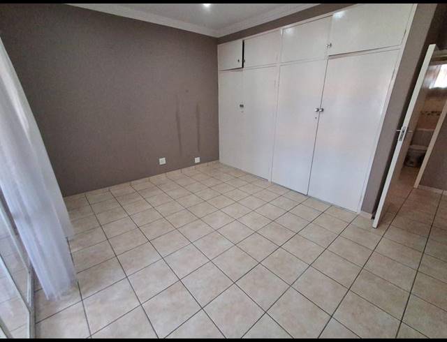 2 BEDROOM TOWNHOUSE FOR SALE IN NEW REDRUTH